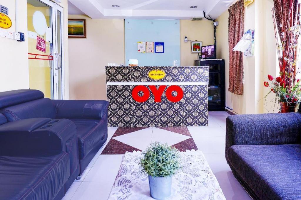 Oyo 90486 New Station Hotel Klang Ngoại thất bức ảnh