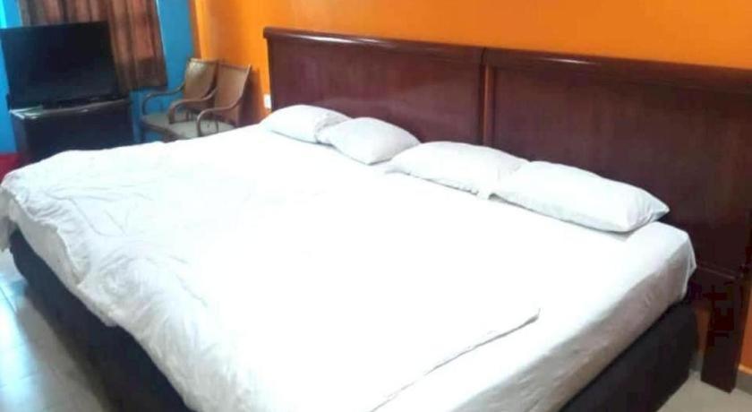Oyo 90486 New Station Hotel Klang Ngoại thất bức ảnh